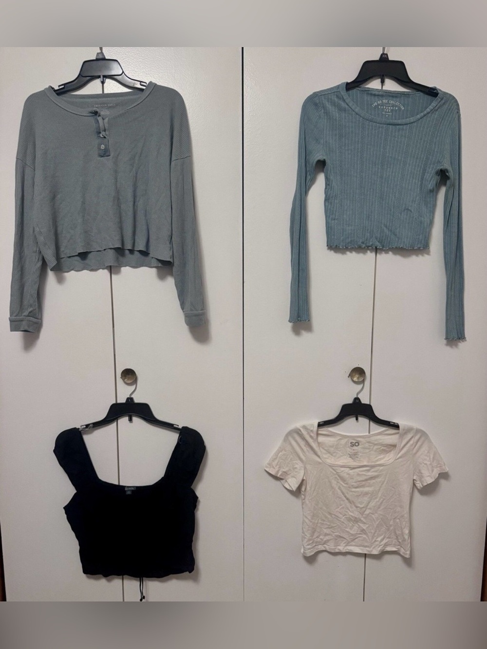 Junior Girl Lot Of 4 Cropped Long Short Sleeve Sz M L American Eagle Cream Black